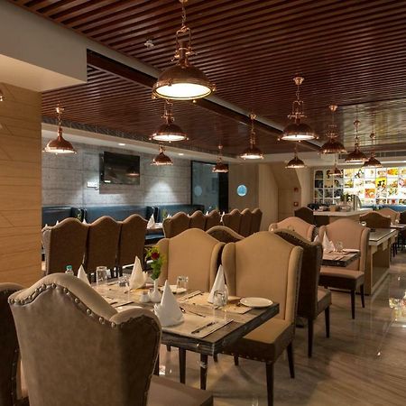 Hotel Atishay Bhopal Eksteriør bilde