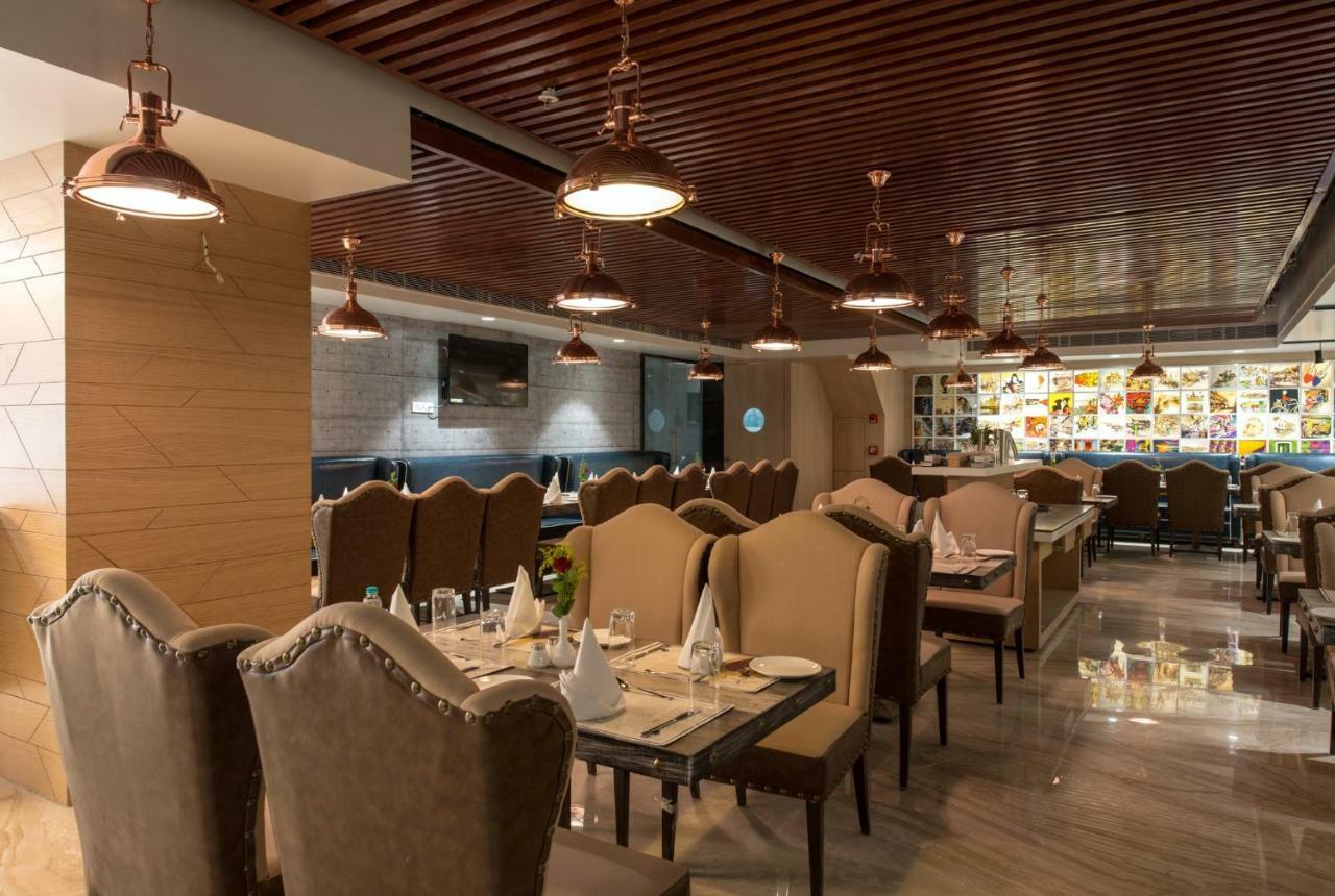 Hotel Atishay Bhopal Eksteriør bilde